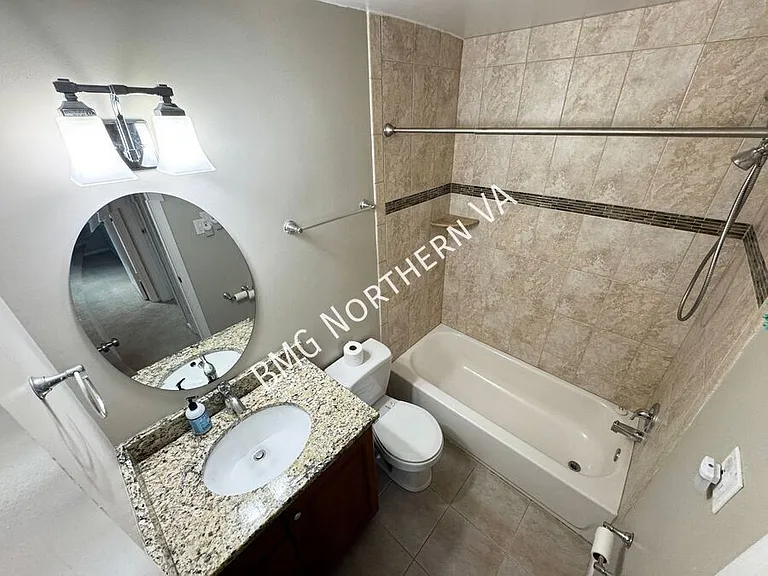 566 Windover Ave NW — Photo 19