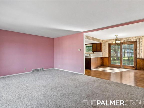 3rd image of 271 Brook Lane Ave