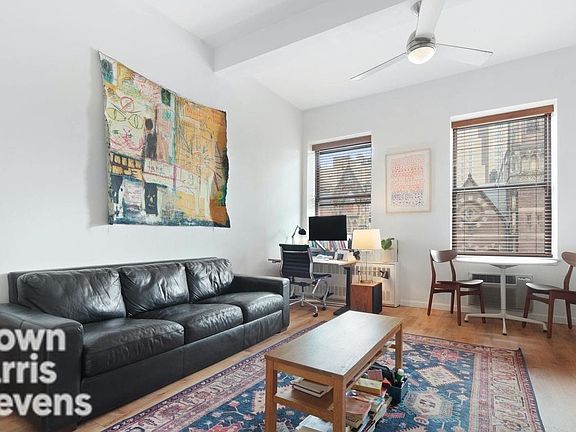 3rd image of 150 Joralemon St APT 4F