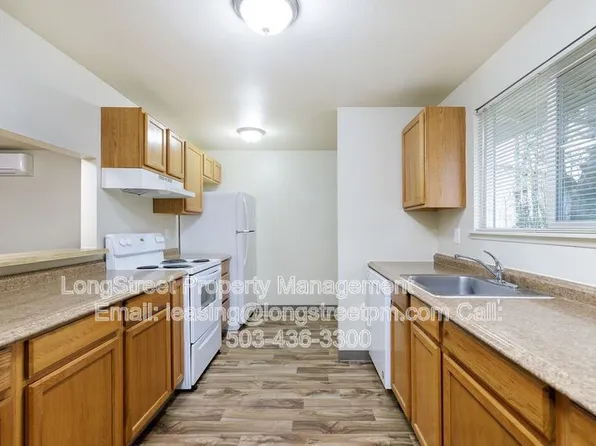 11353 SW Greenburg Rd APT D, Portland, OR 97223