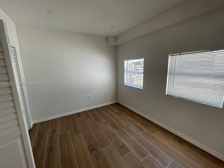 6801 SW 22nd St #- — Photo 5