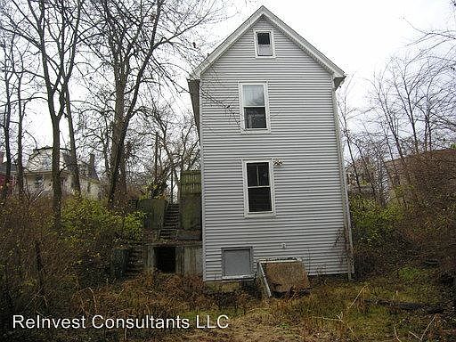 2nd image of 3630 Newton Ave