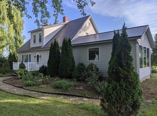 1747 Schweinfurth Rd, Lansing, IA 52151