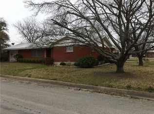 415 Nancy Ann St, Hamilton, TX 76531