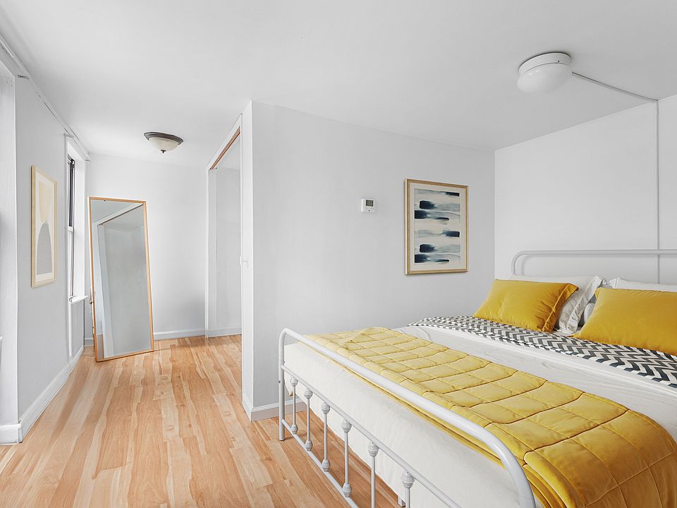 1st image of 260 Eckford St #Top