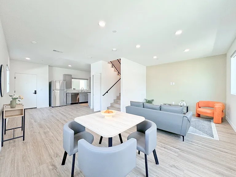 1743 Armacost Ave — Photo 29