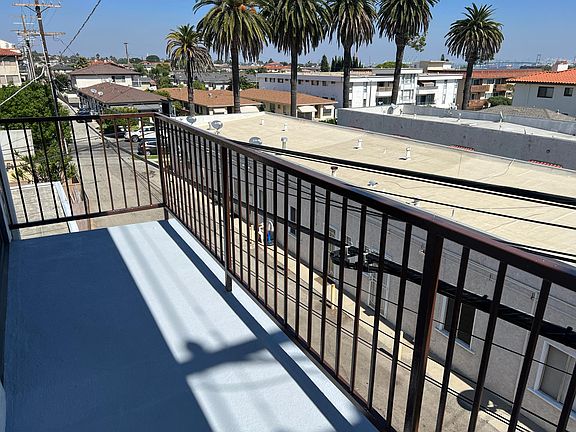 4th image of 1220 S Leland St #7
