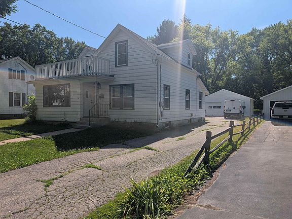 2nd image of 330 S Whiton St