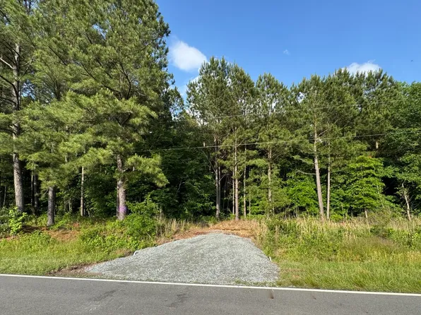 2068 Davis Homestead Rd, Selma, NC 27576