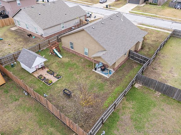 3rd image of 130 Dp Newman Cir