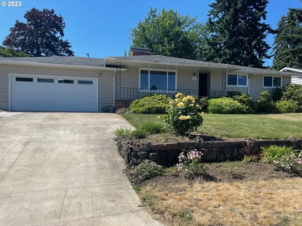 11740 NE Fremont St, Portland, OR 97220