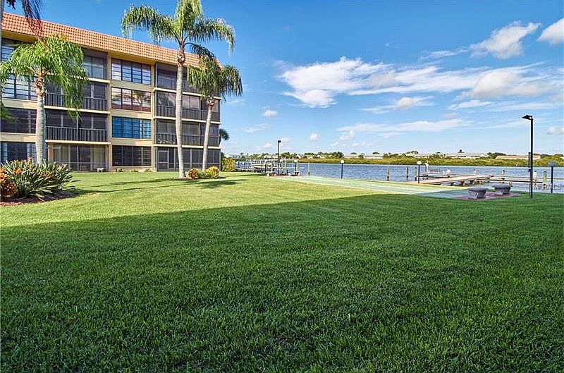 1st image of 19701 Gulf Blvd APT 405