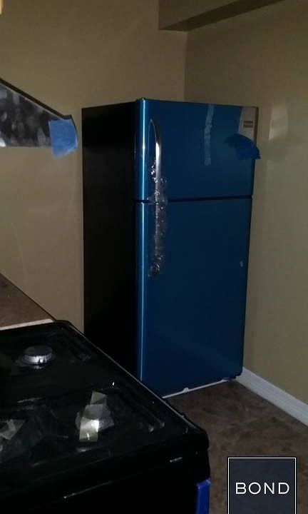 1st image of 391 Parkside Ave