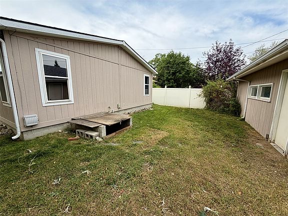 5th image of 1310 Walnut St