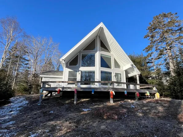 477 Paul Bunyan Road, Gouldsboro, ME 04607
