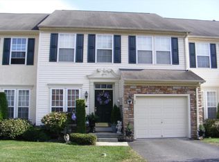 90 Brookview Ln, Pottstown, PA 19464