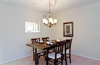 4th image of 202 E Parallel St #4B