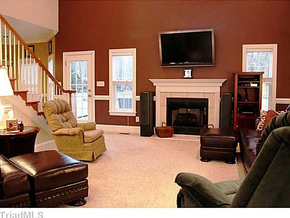 3rd image of 4701 La Foresta Dr