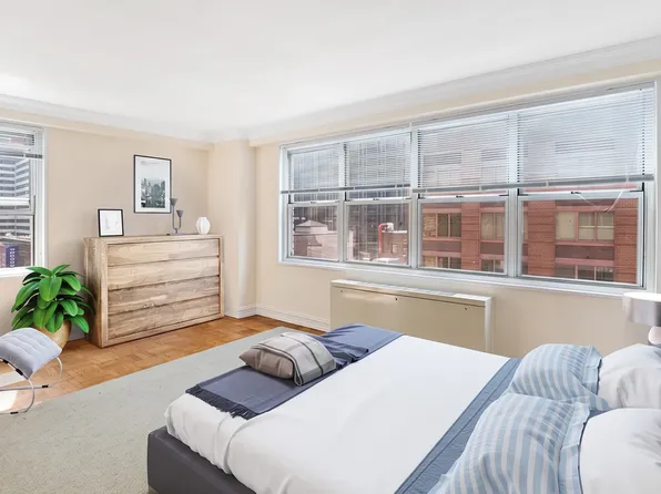 888 Eighth Avenue image 1 of 6