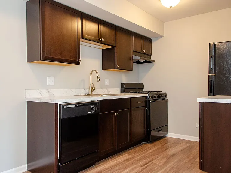 Linden Park Apartments — Photo 62