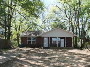 102 Roberson Rd, Omaha, TX 75571