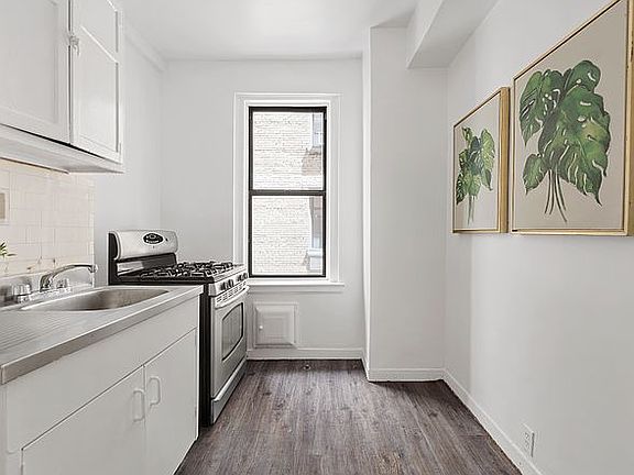 3rd image of 305 W 86th St #7B