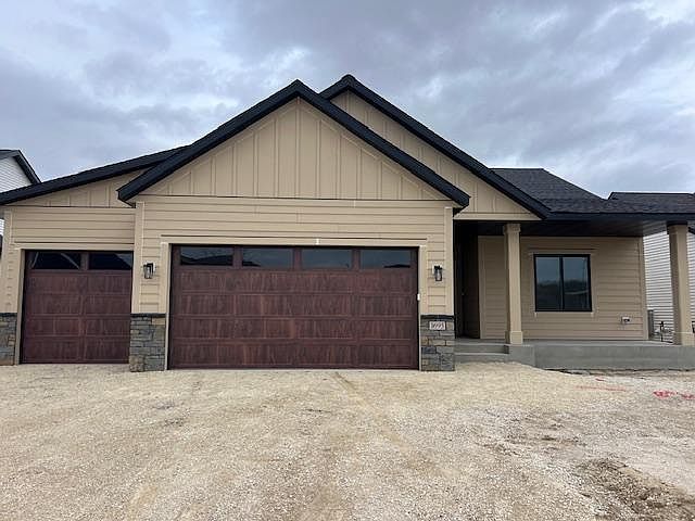 1st image of 1693 Hadley Creek Dr NE