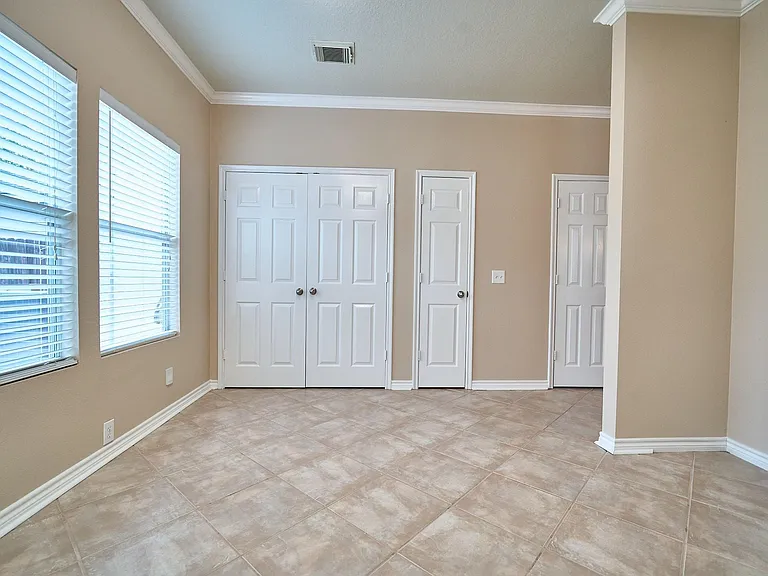 18814 Sandelford Dr — Photo 10