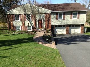21 Warren Rd, Sparta, NJ 07871