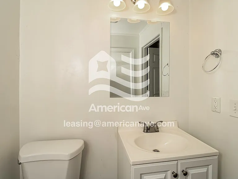 40482_008_main_bathroom_13681202.jpg