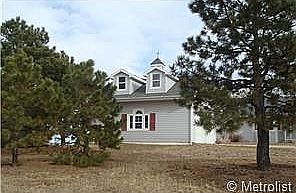 2nd image of 40900 Applefield Cir