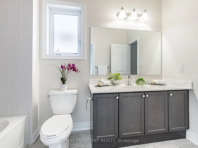 16 Monarch Dr — Photo 27