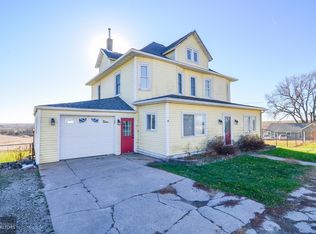 300 South St, Deep River, IA 52222