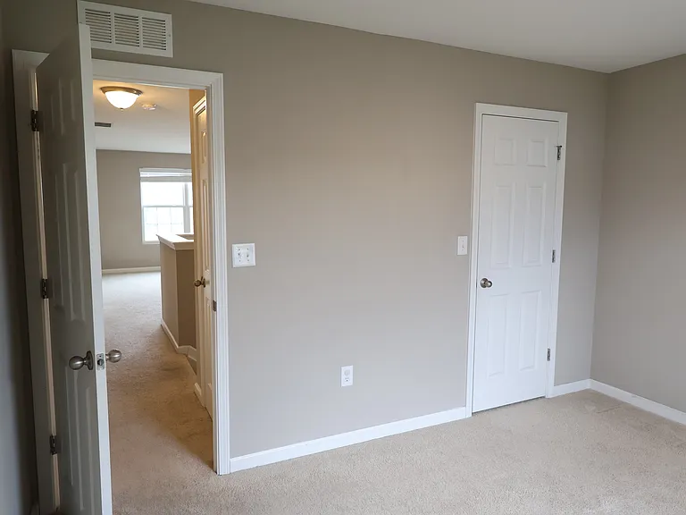 1899 Lakecrest Dr — Photo 50