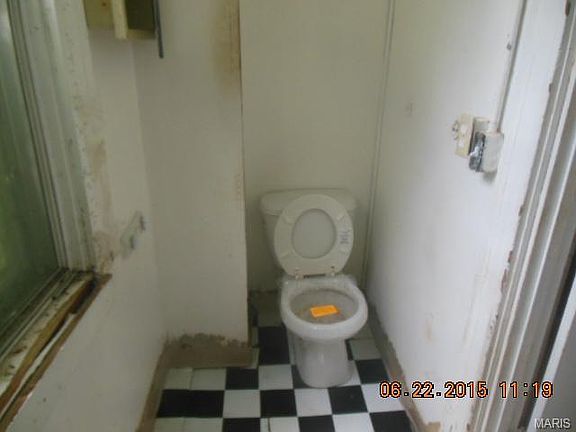 4th image of 5060 Claxton Ave
