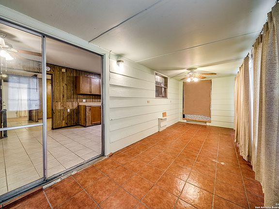 5th image of 159 Meadow Valley St