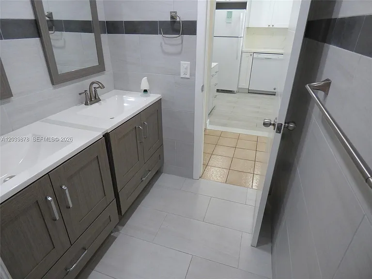 9631 SW 77th Ave #207C — Photo 8