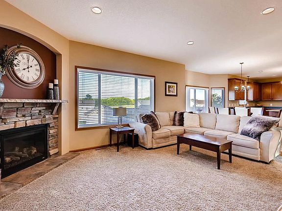 5th image of 13698 Oakwood Dr