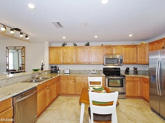 3rd image of 225 W Seminole Blvd APT 210