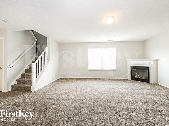 3rd image of 5076 Gunston Ln
