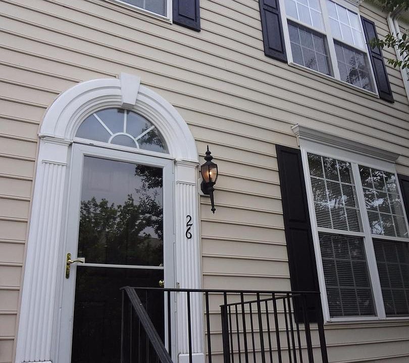 1st image of 26 Harbour Heights Dr