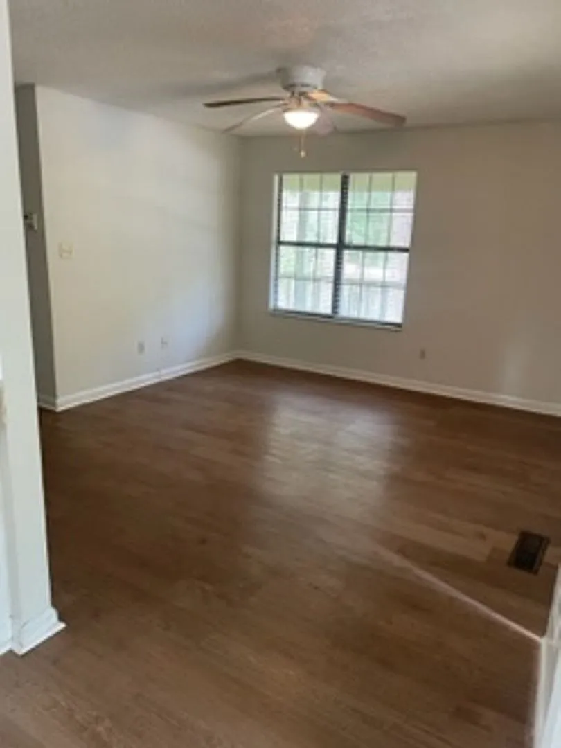 3652 Estates Road — Photo 3