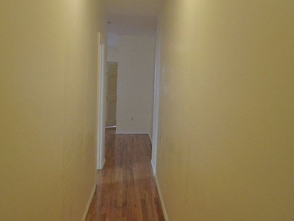 4th image of 604 Sterling Pl #3