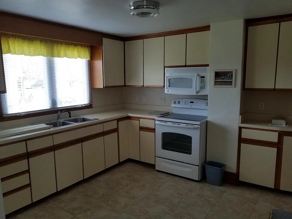 1265 Scuffling Hill Rd — Photo 2