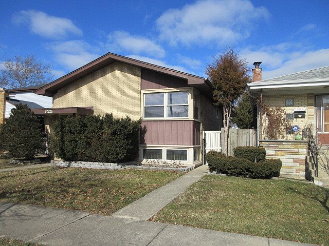 1st image of 2646 Grunewald St