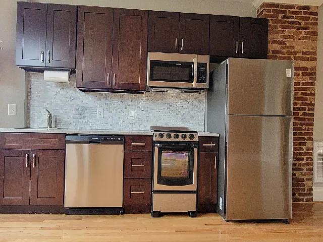 2742 Saint Paul St #C — Photo 7