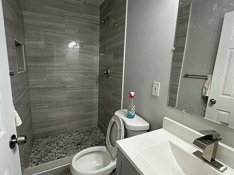 601 Madison St — Photo 7