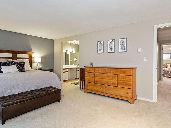 5th image of 3164 Burrwood Dr