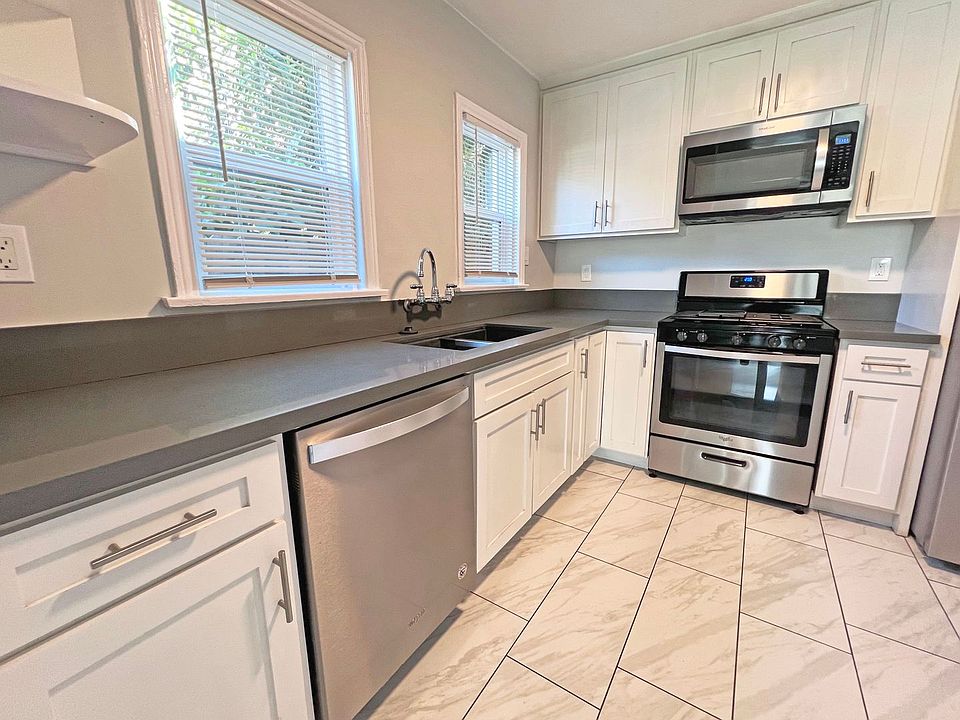 1st image of 2238 Earl Ave #2242