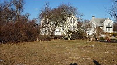 1st image of 21 Blackberry Hill Dr
